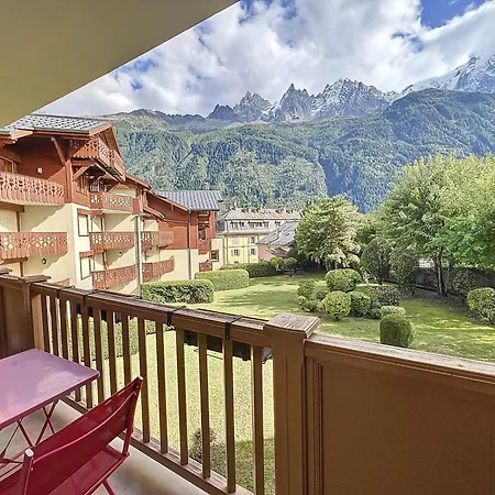 : 3 Pièces, 6 Pers, Parking, Balcon - Fr-1-507-81 *