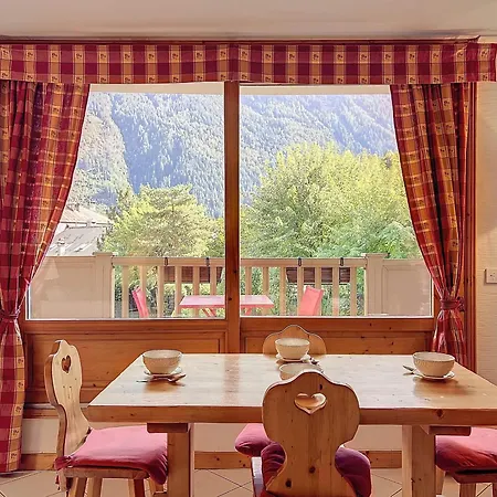 : 3 Pièces, 6 Pers, Parking, Balcon - Fr-1-507-81 *