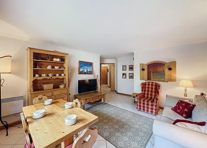 : 3 Pièces, 6 Pers, Parking, Balcon - Fr-1-507-81