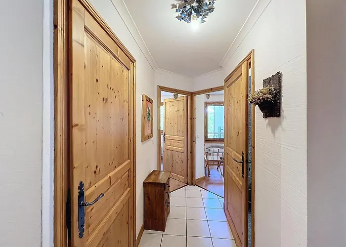 : 3 Pièces, 6 Pers, Parking, Balcon - Fr-1-507-81 Chamonix